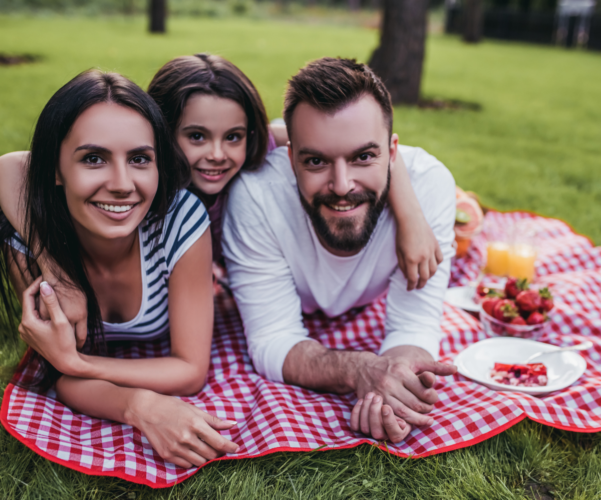 Ontdek de picknick plekken met jou lunchy picknickkleed in Nederland. In heel het land zijn er plekken waar je kunt picknicken. Ben jij benieuwd welke plek het meest geschikt is in jou buurt? Ontdek het hier. Vergeet niet jou ideale familie picknick kleed